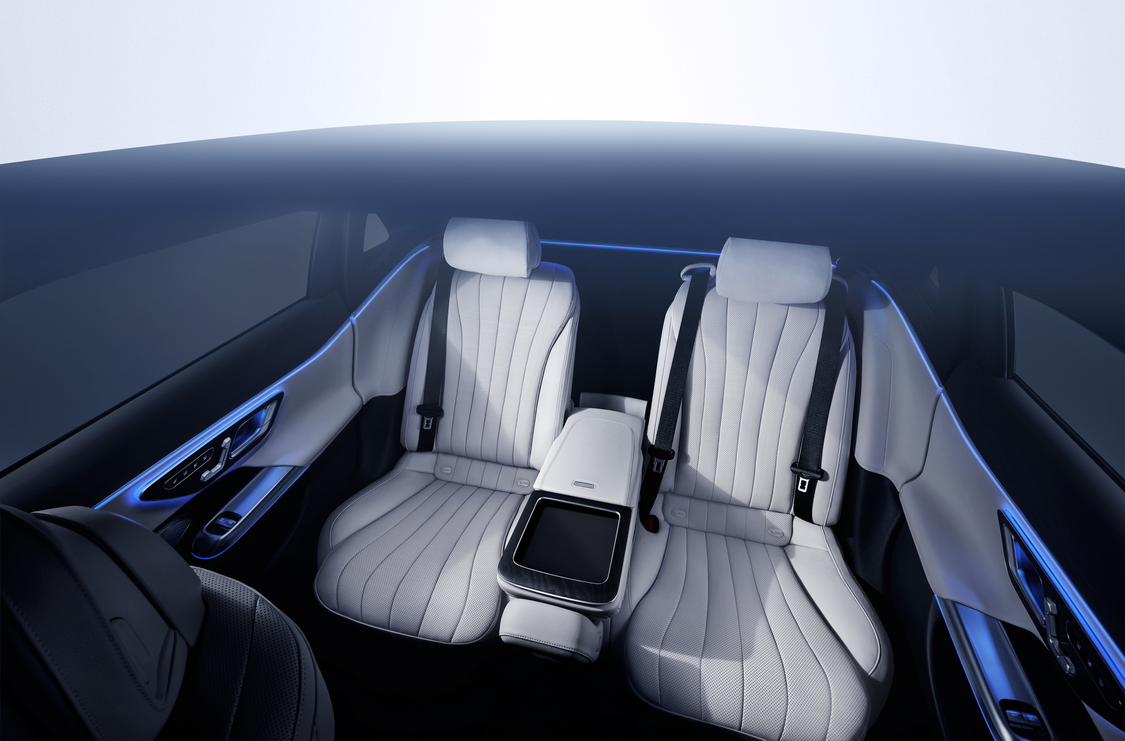 2024 Mercedes-Benz E-Class AMG Line Interior (7)
