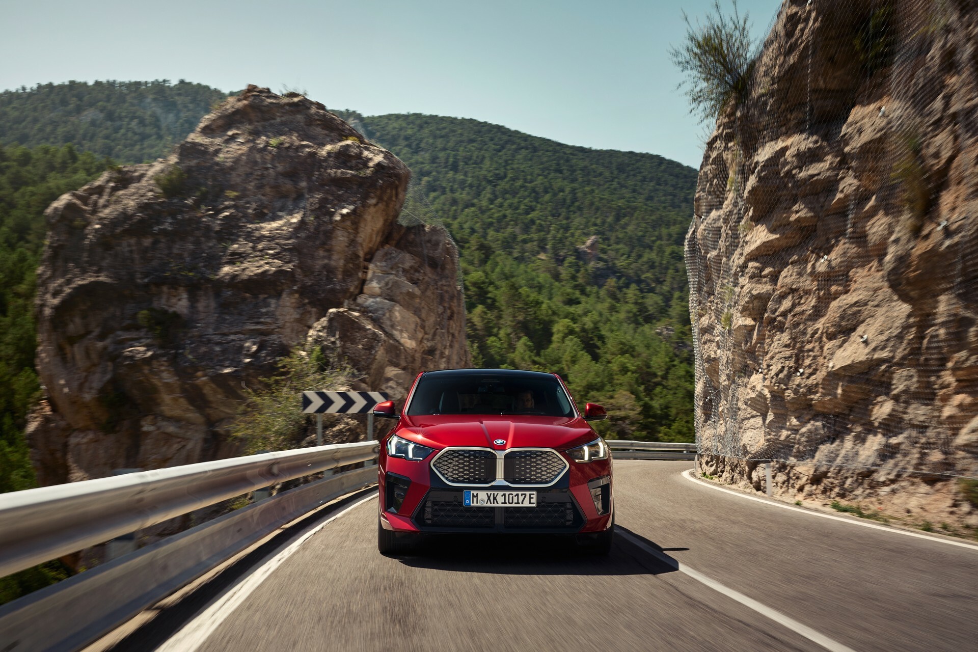 Base 2024 BMW iX2 eDrive20 Joins Electric SUV’s Range In Europe | Carscoops