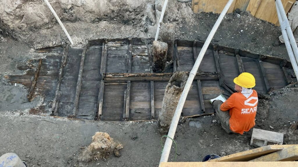  Florida Roadwork Crews Find Buried Fishing Boat From The 1800s
