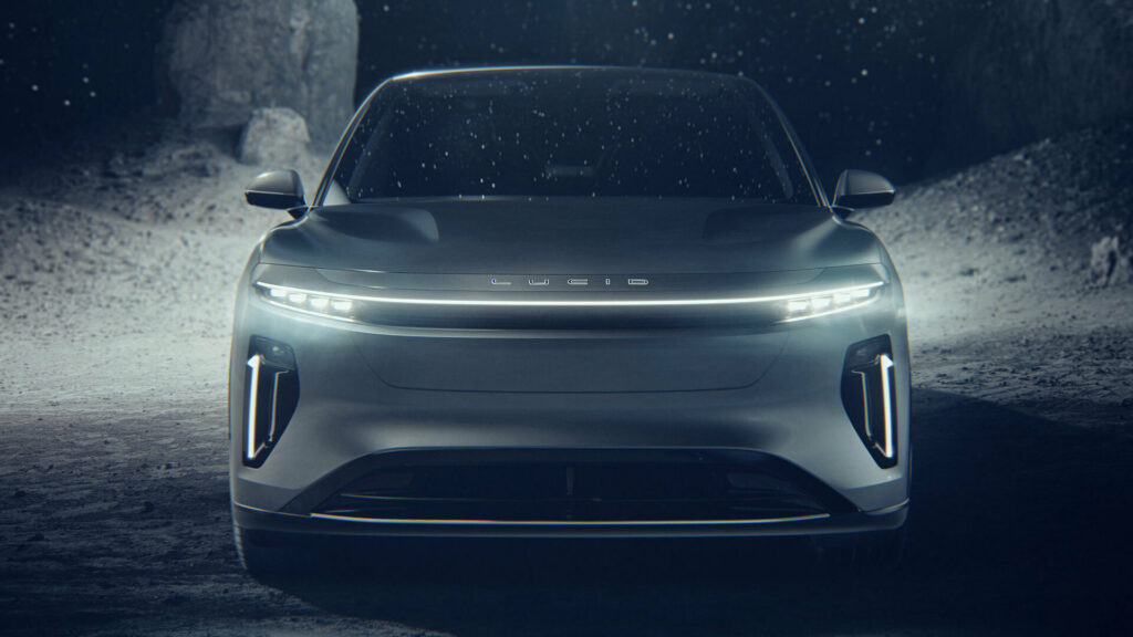  Lucid Gravity EV To Debut At LA Auto Show