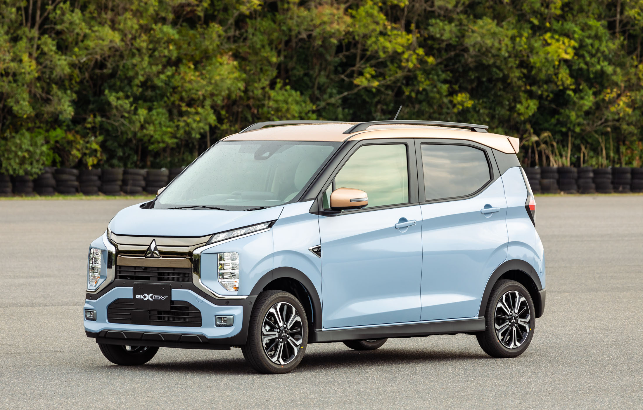 Mitsubishi eK X 00014
