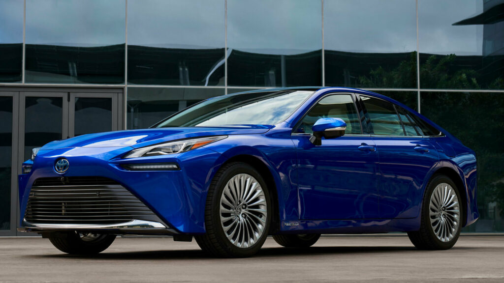  Toyota Admits Mirai Has “Not Been Successful,” Will Focus On Hydrogen Commercial Vehicles