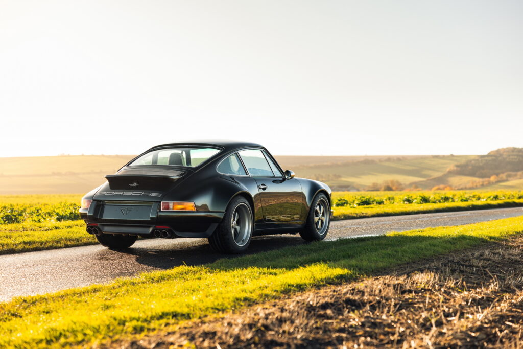 Porsche 964 Restomod