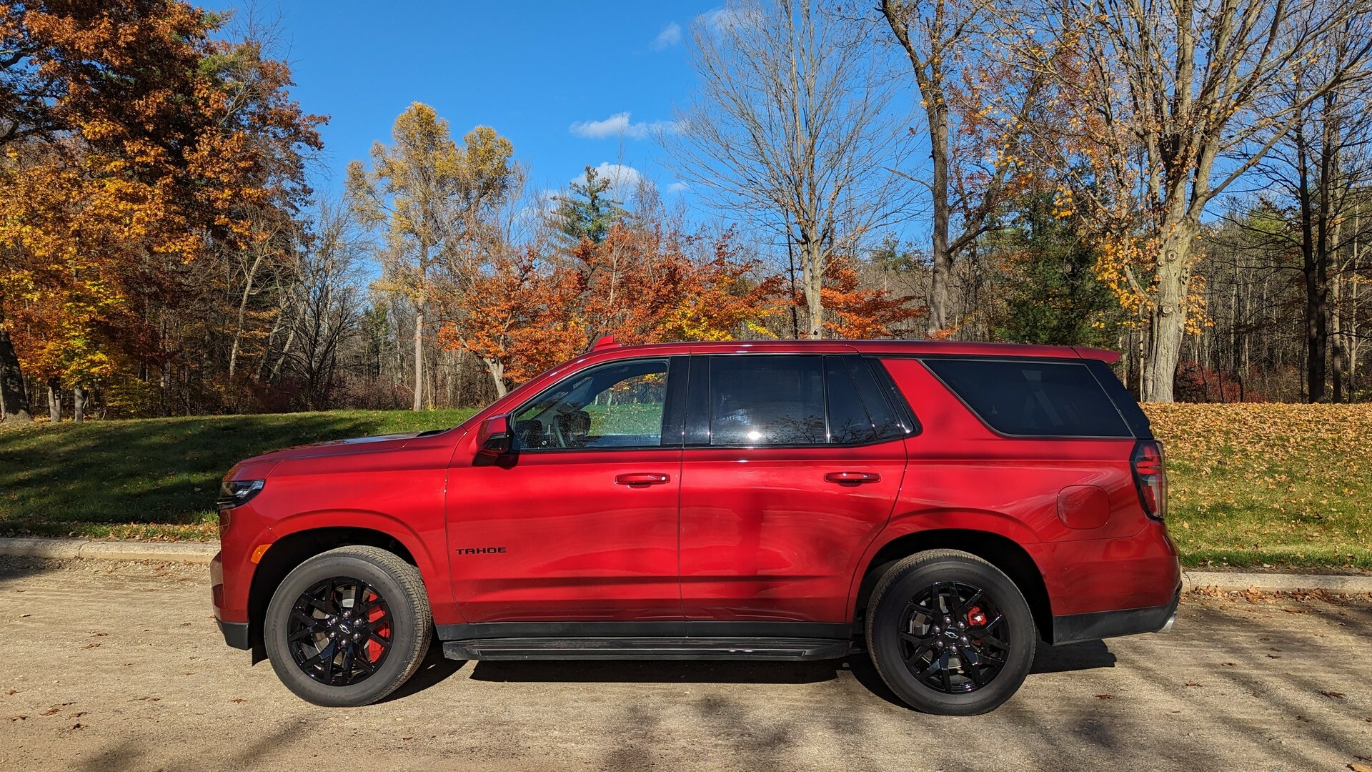 2023 Chevrolet Tahoe RST Performance Edition MG CarScoops 1105 113