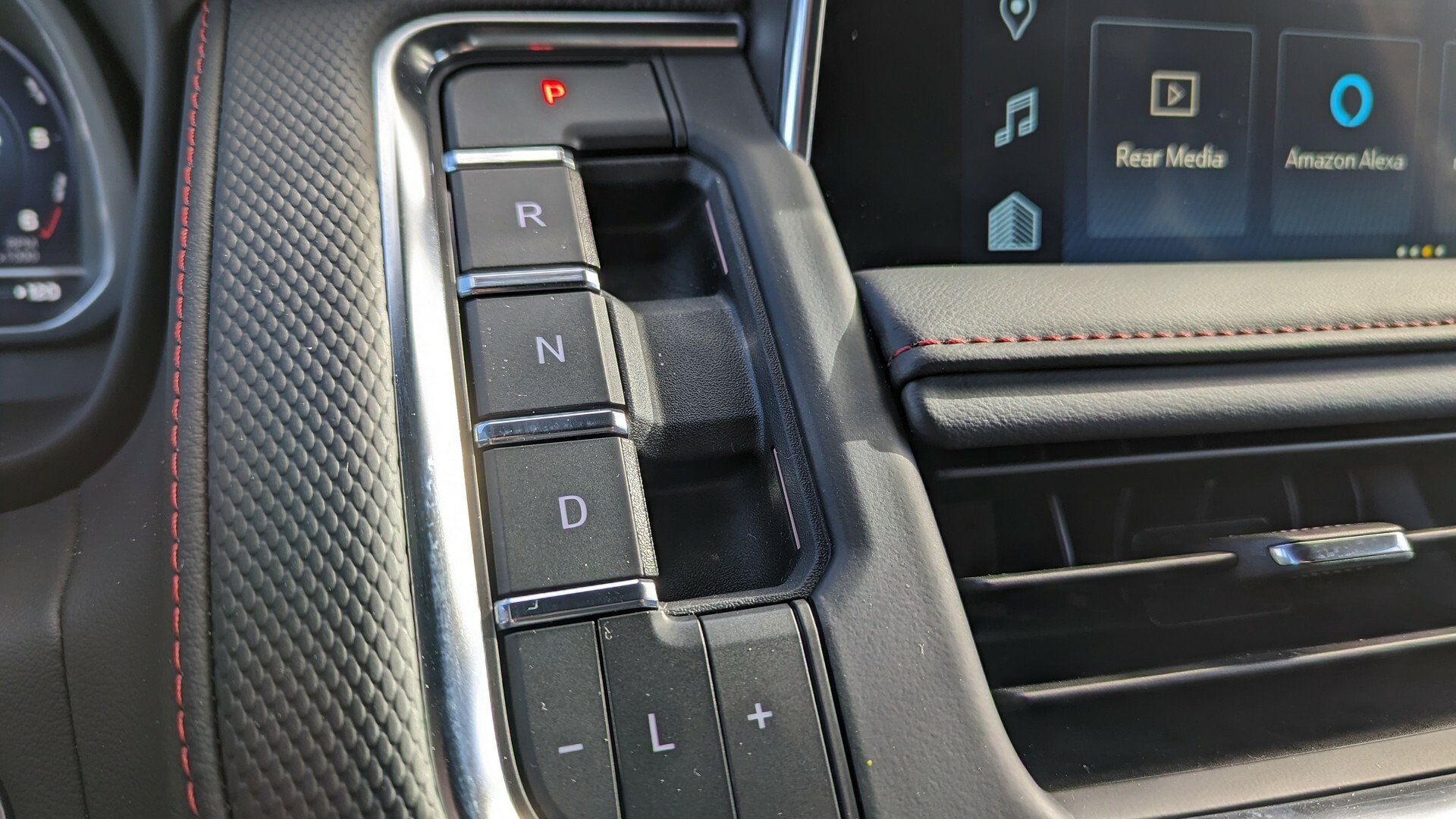 2023 Chevrolet Tahoe RST Performance Edition MG CarScoops 1105 206