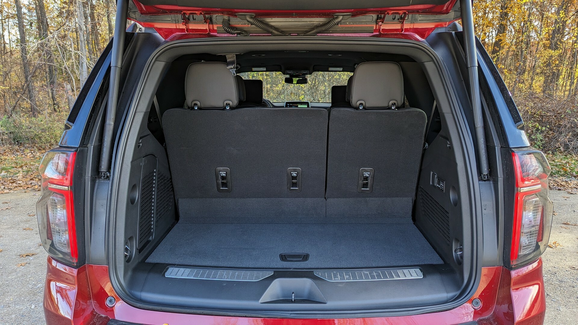 2023 Chevrolet Tahoe RST Performance Edition MG CarScoops 1105 208