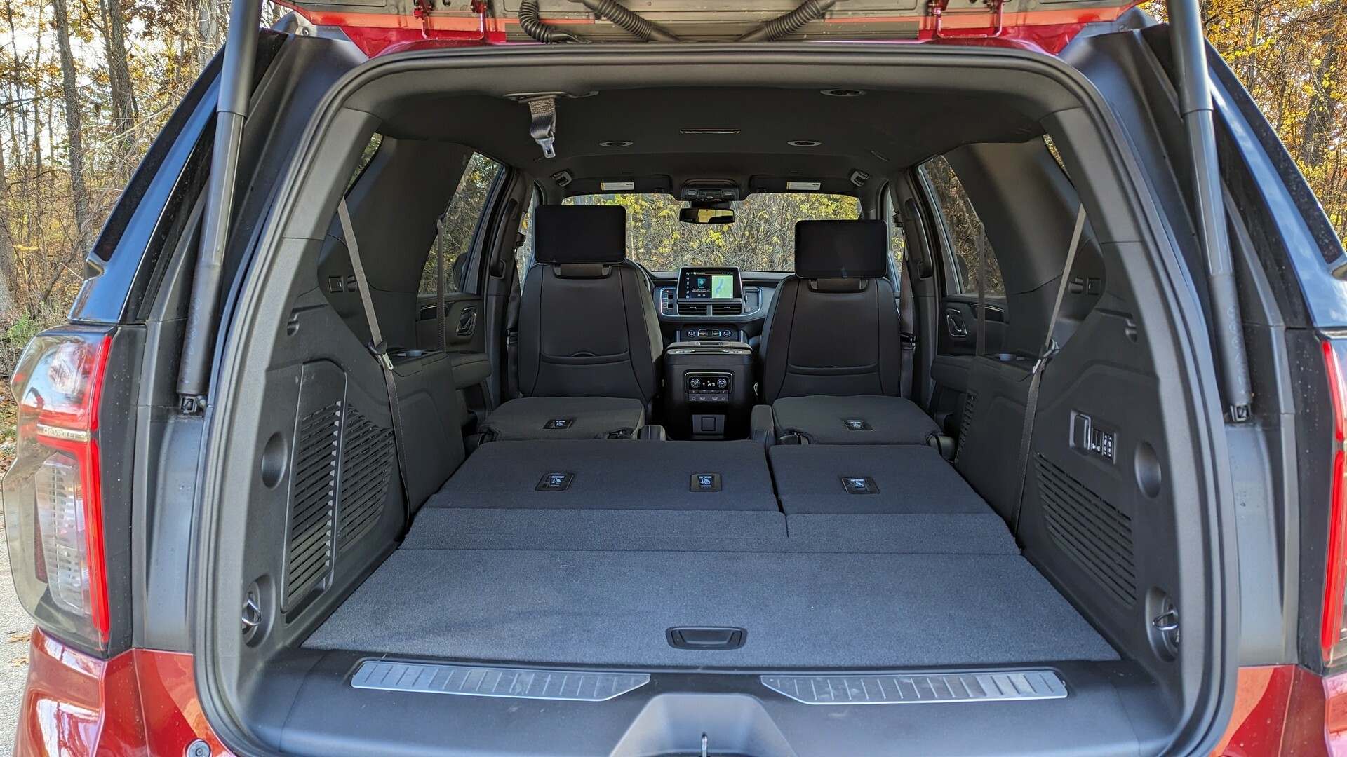 2023 Chevrolet Tahoe RST Performance Edition MG CarScoops 1105 212