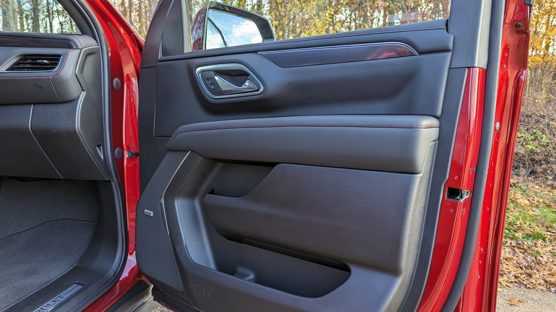 2023 Chevrolet Tahoe RST Performance Edition MG CarScoops 1105 228