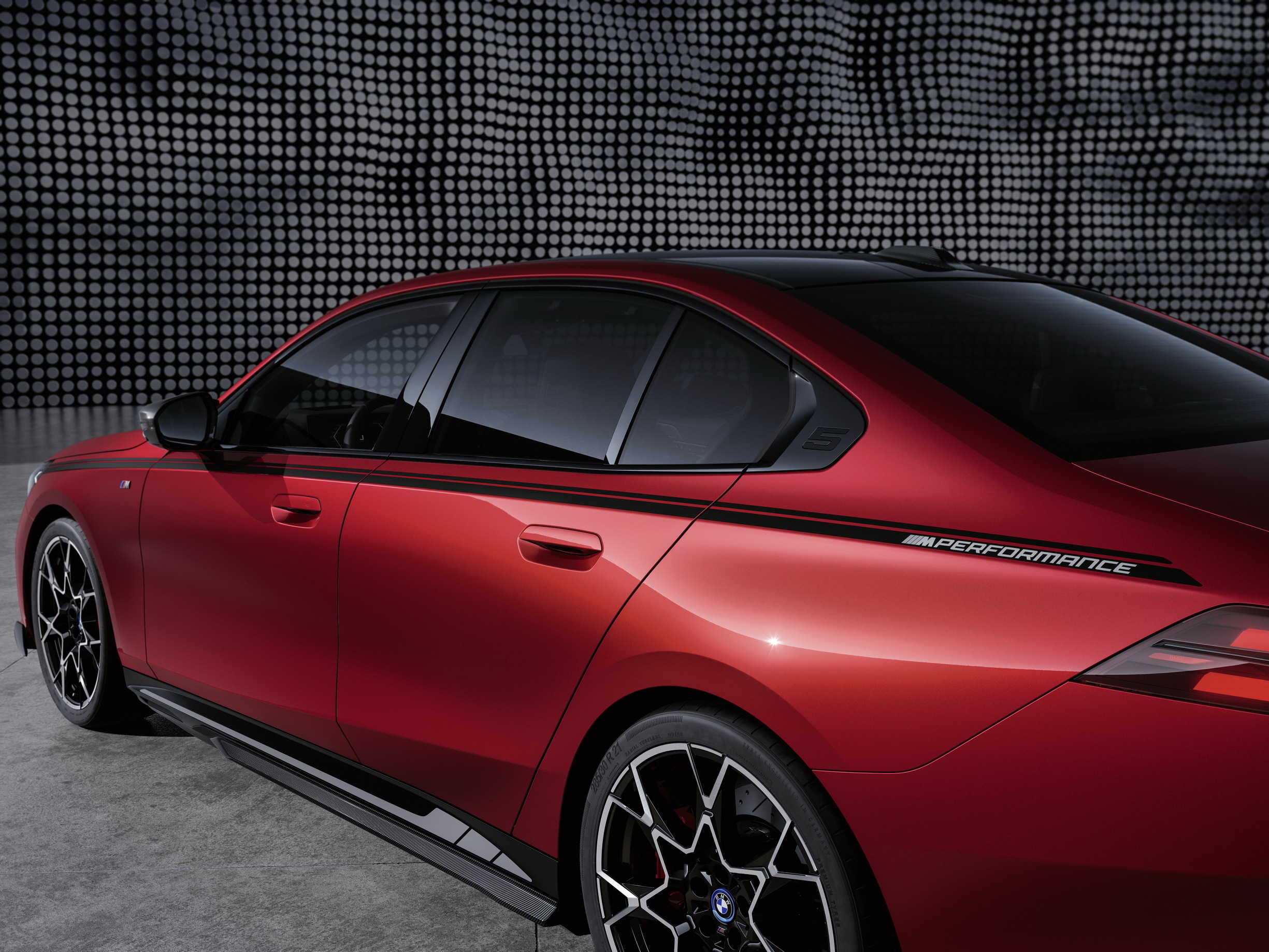 2024 BMW i5 M60 M Performance 19