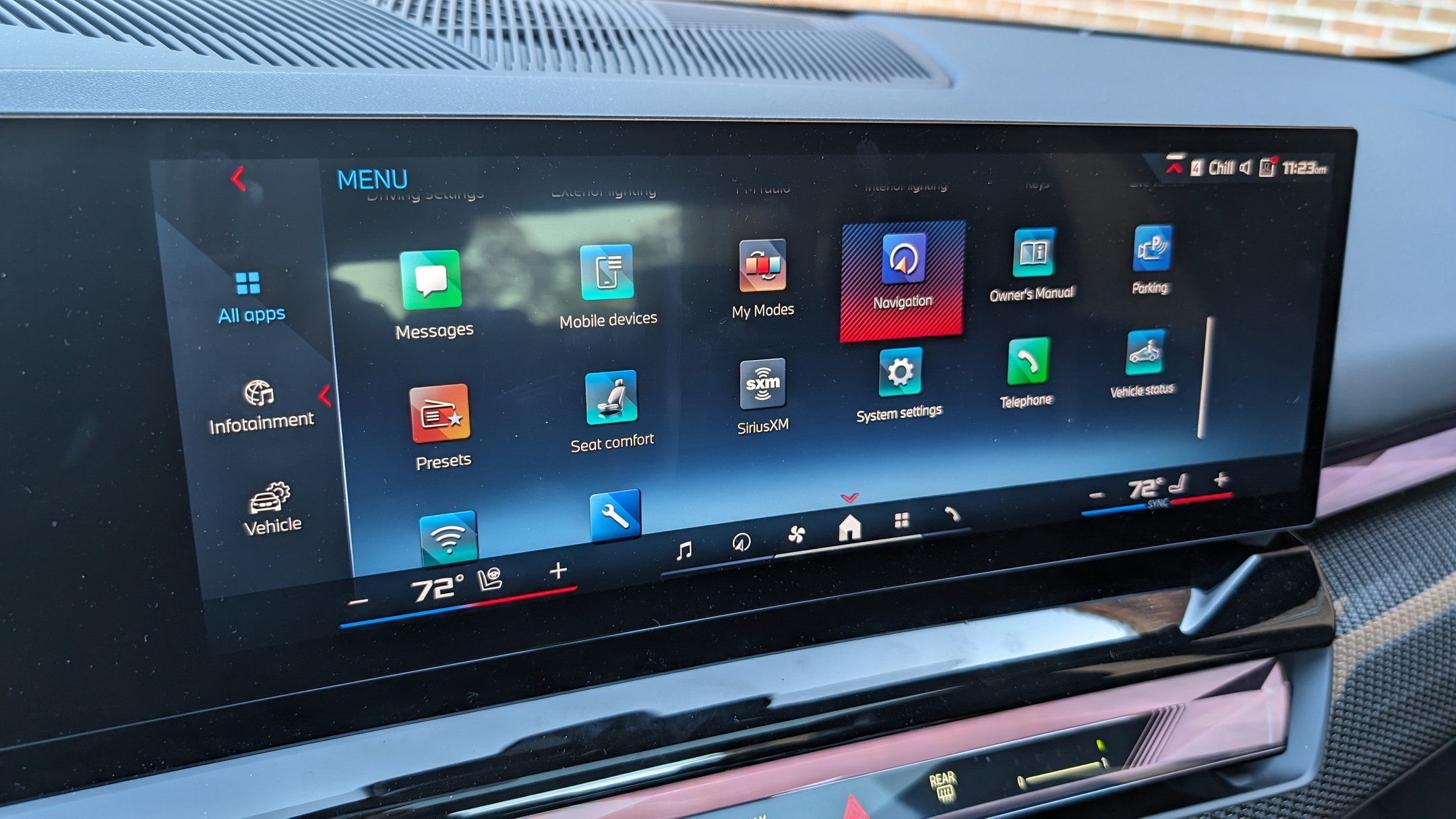 2024 BMW i5 M60 xDrive by Stephen Rivers for Carscoops 27