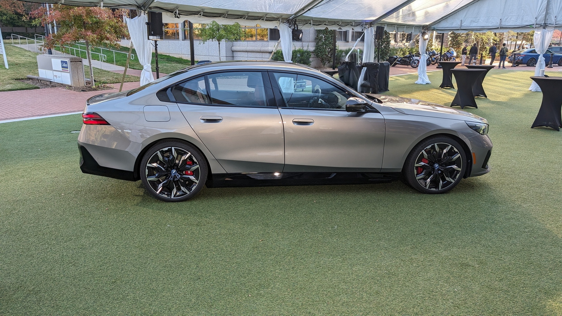 2024 BMW i5 M60 xDrive by Stephen Rivers for Carscoops 9