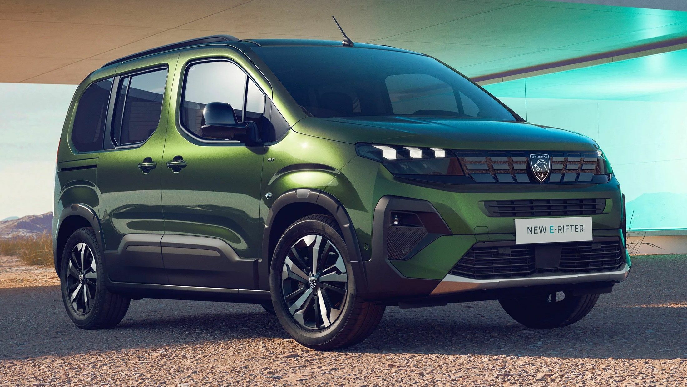 2024 Peugeot E-Rifter Is A Stylish Electric Minivan That Wants To