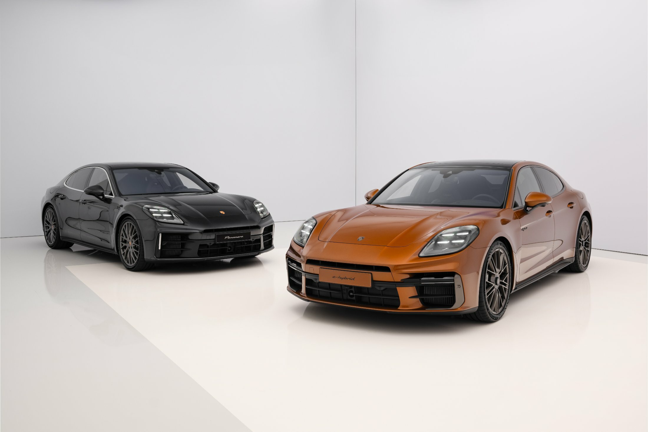 2024 Porsche Panamera (1)