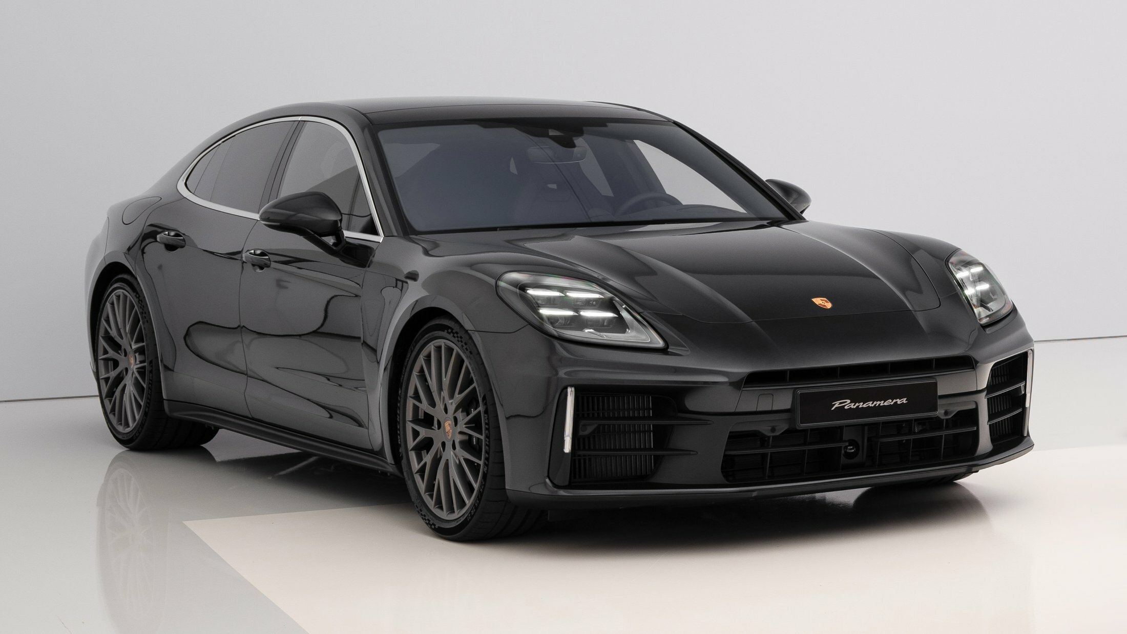 2024 Porsche Panamera (1)s