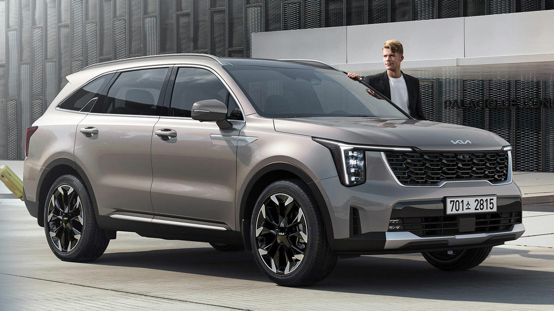 2025 Kia Sorento To Debut Its New Face And Interior For America At