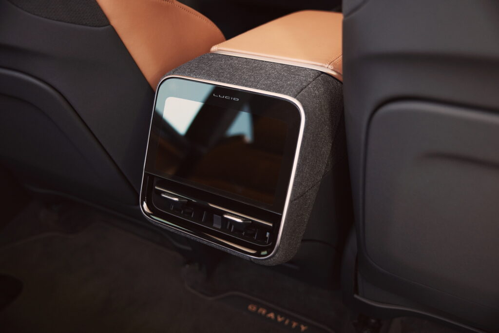 2025 Lucid Gravity Goes After Model X With 440-Mile Range And Sub-$80,000 Price