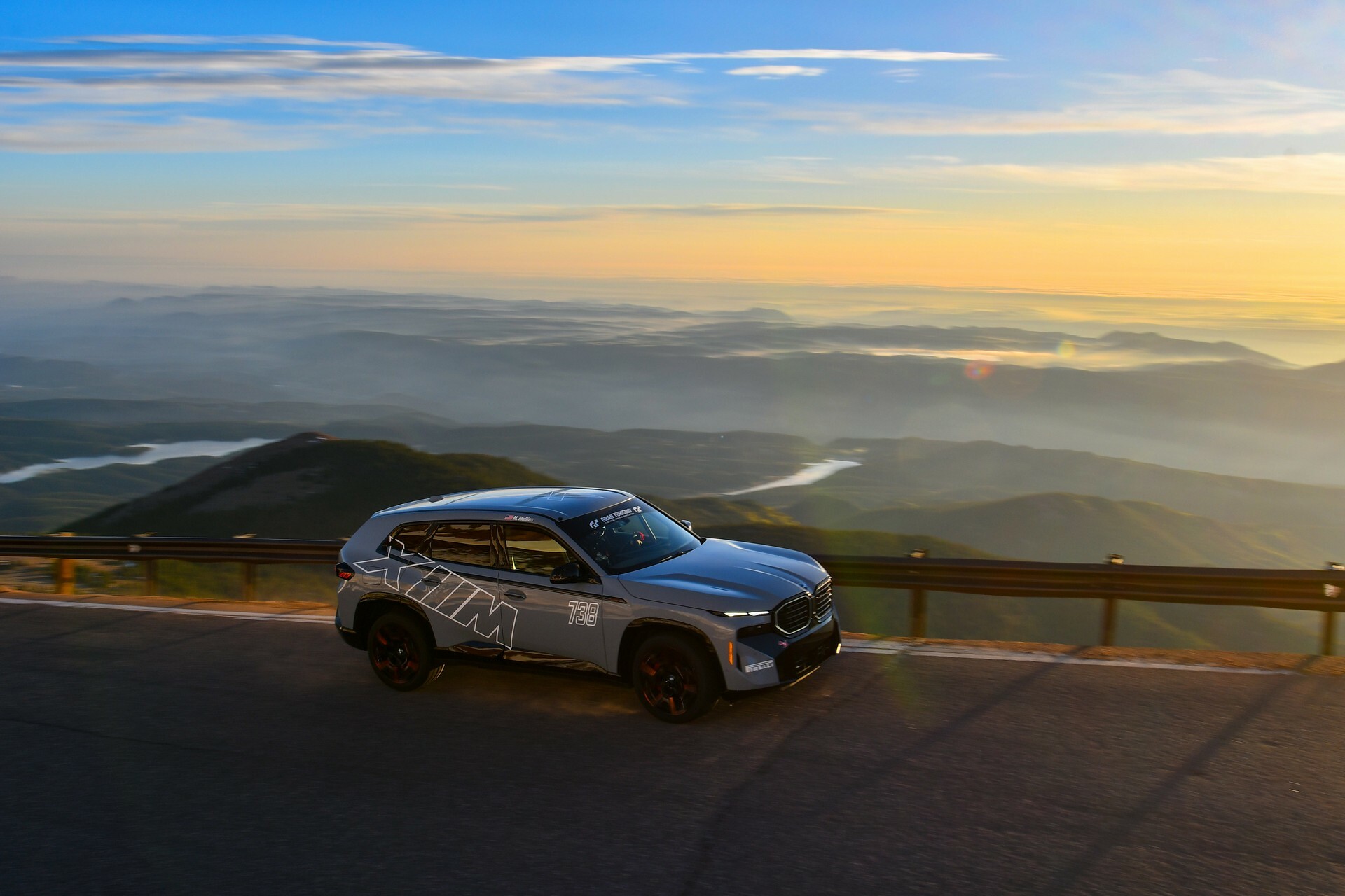 BMW XM Pikes Peak - 1