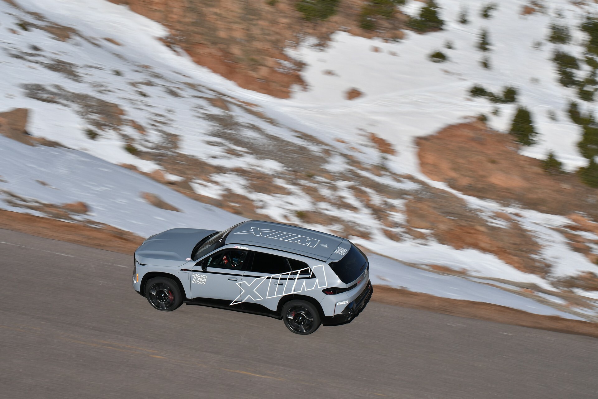 BMW XM Pikes Peak - 2