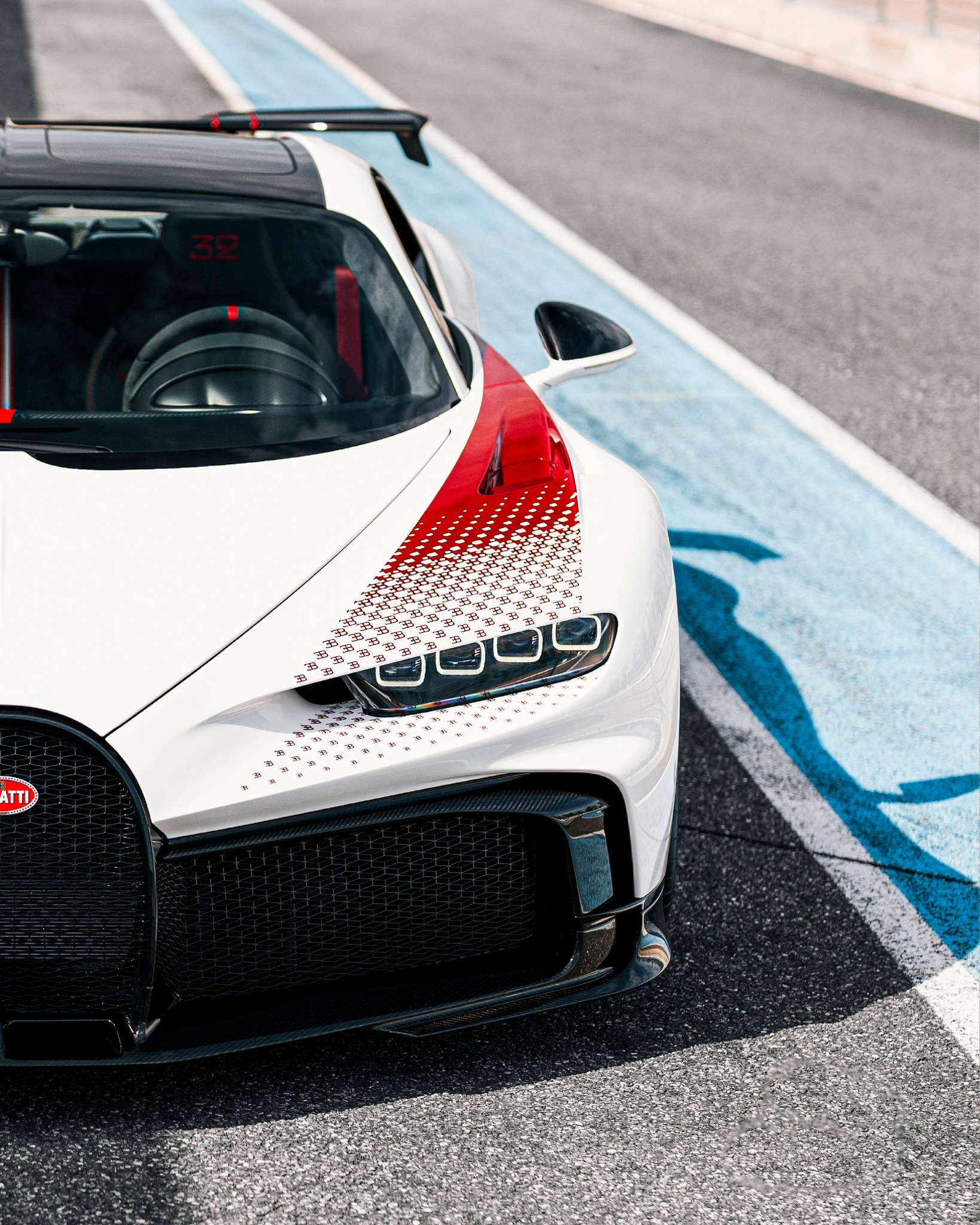 Bugatti Chiron Pur Sport Grand Prix 4