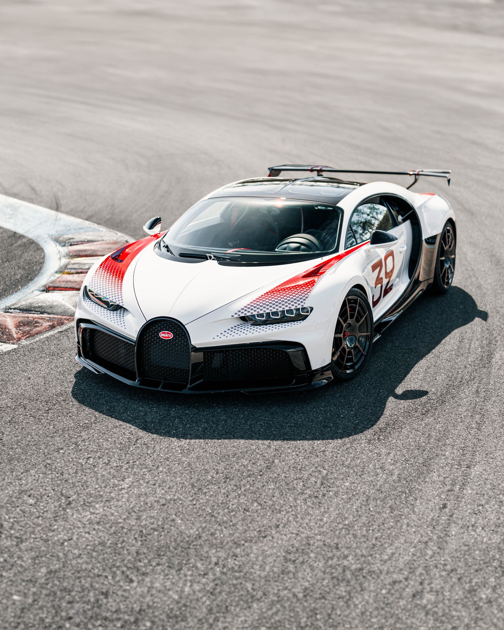 Bugatti Chiron Pur Sport Grand Prix 5