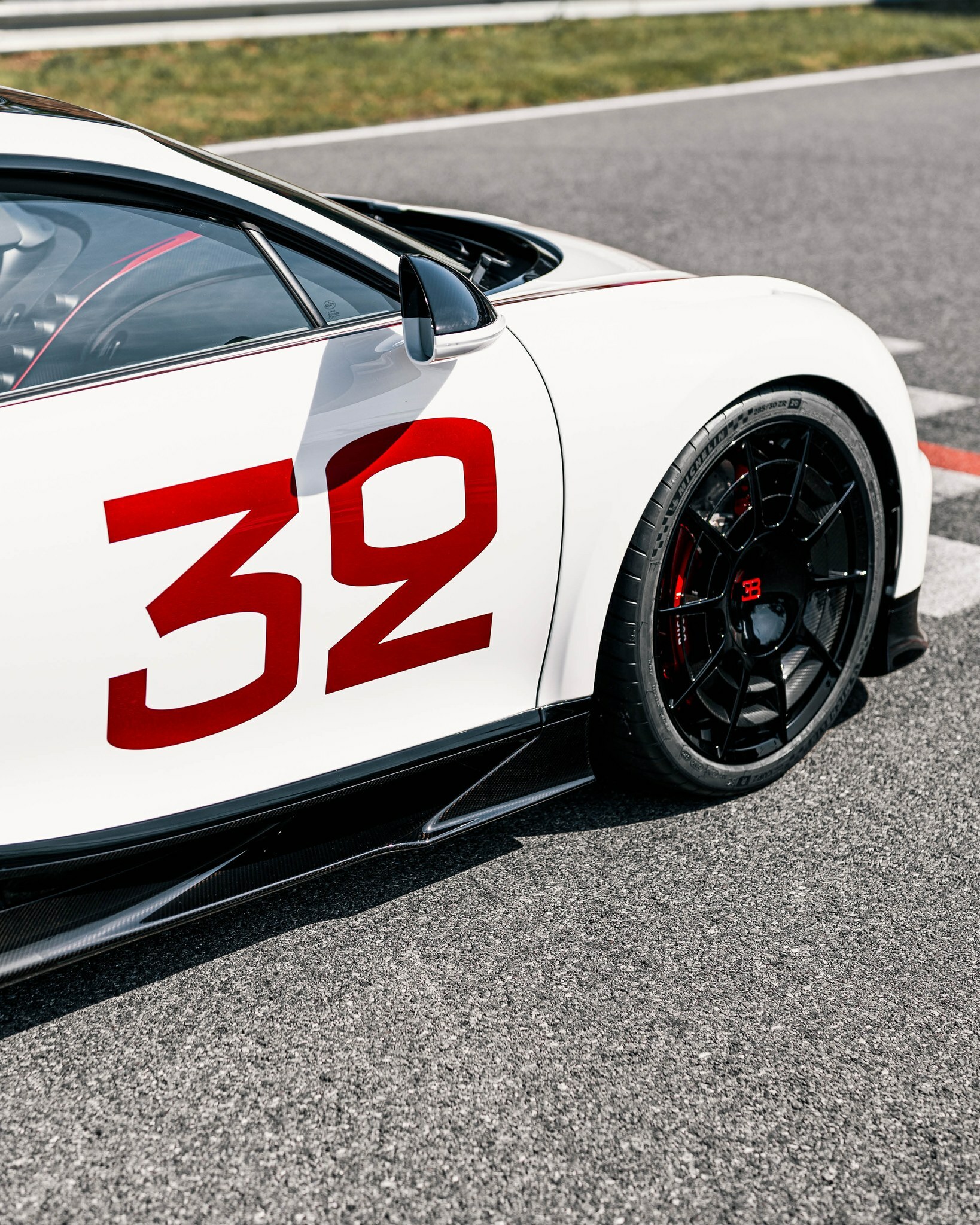 Bugatti Chiron Pur Sport Grand Prix 8