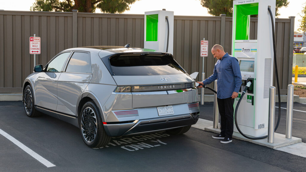 California Will Require All EVs To Have Standardized Diagnostics System In 2026