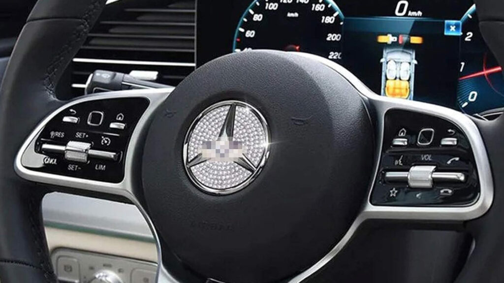  Beware, Aftermarket Decorative Steering Wheel Badges Can Become Lethal Projectiles In A Crash