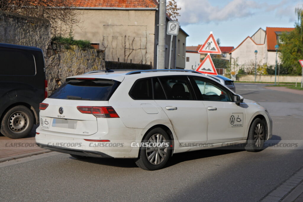 2024 VW Golf 8 Informally Presents the Colorfully Refreshed