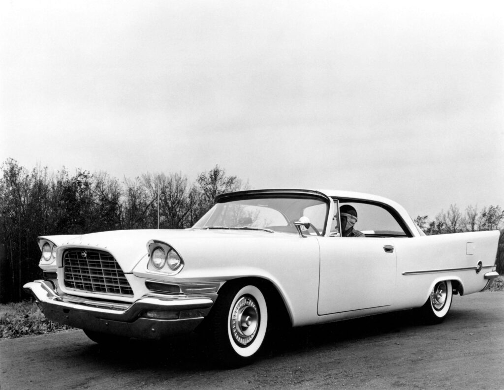 The HEMI-Powered Chrysler 300C Is Extinct After Being Brought Back To Life  For A Short Time