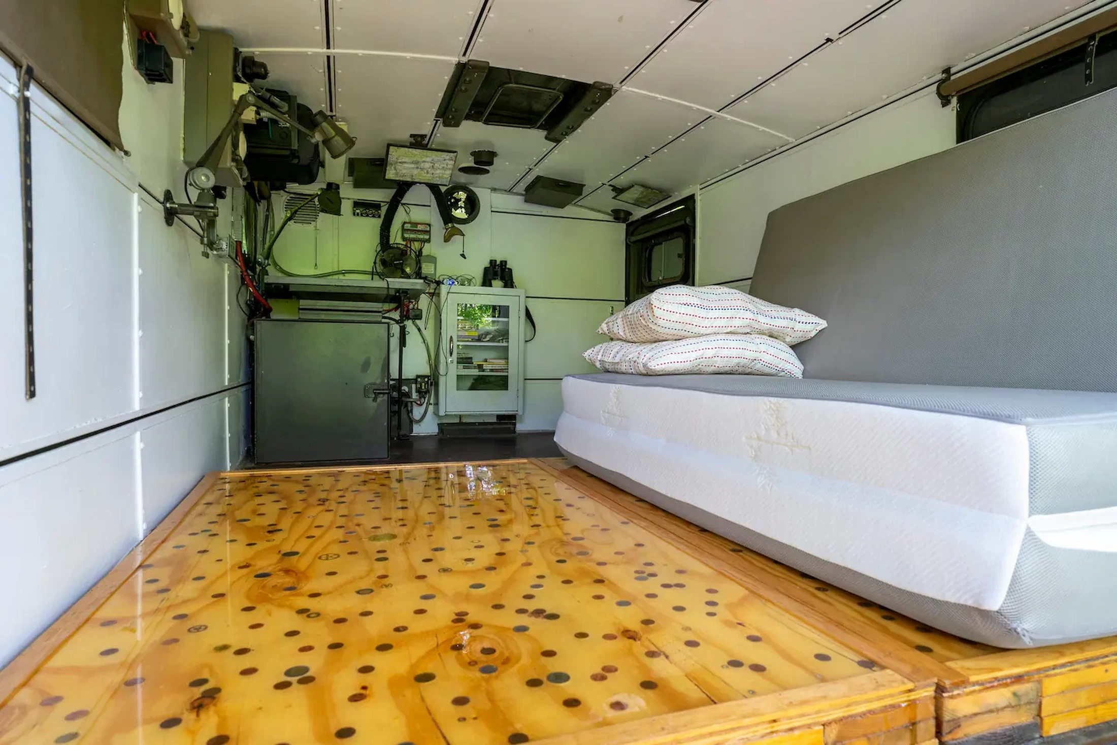 1966 Mercedes Unimog Arbnb 11