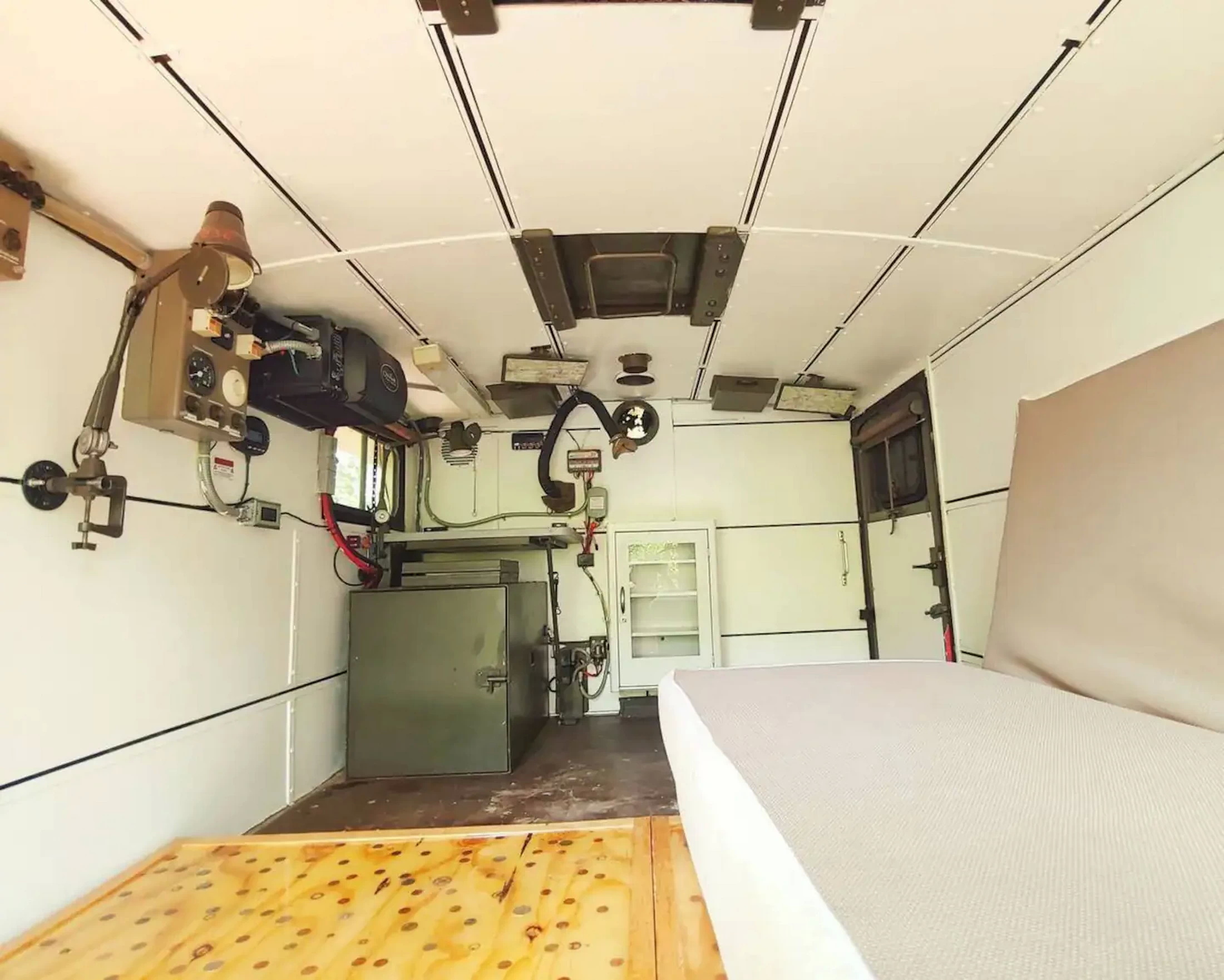 1966 Mercedes Unimog Arbnb 12