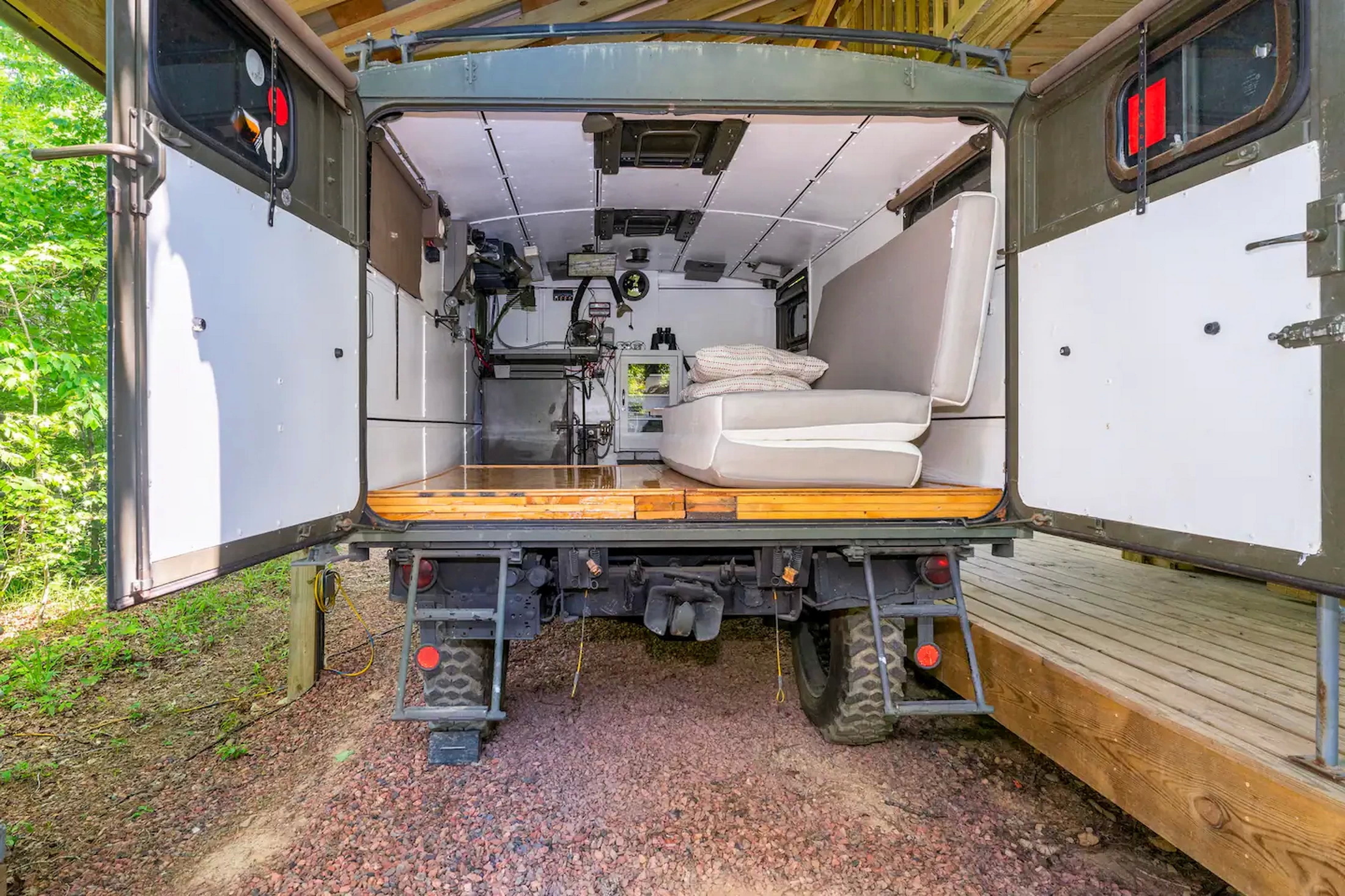 1966 Mercedes Unimog Arbnb 14
