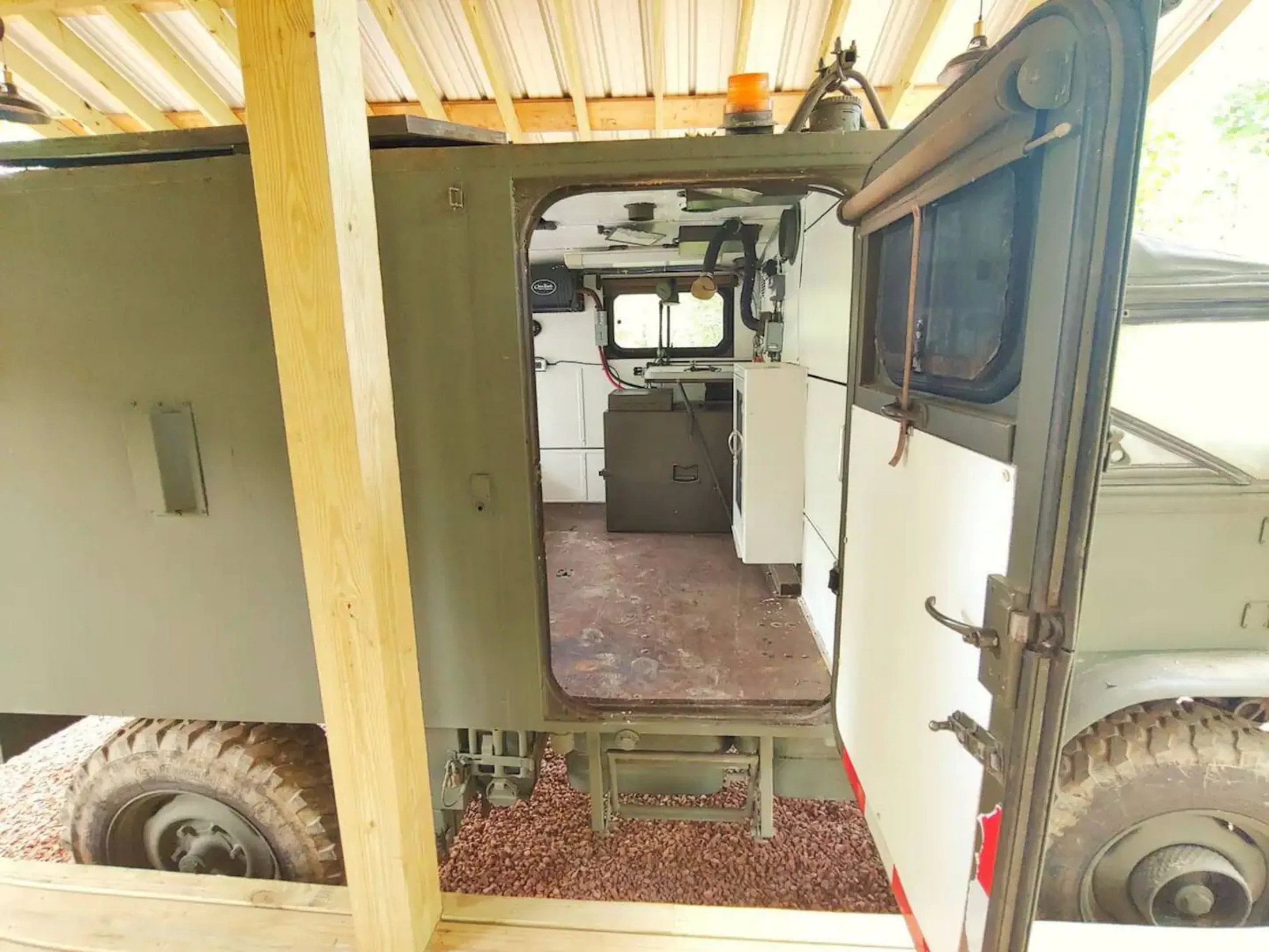 1966 Mercedes Unimog Arbnb 20