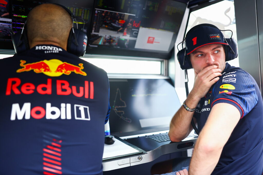  Max Verstappen Gets Sixt-ed: F1 Champ Denied Rental Mercedes-AMG Because He&rsquo;s Too Young