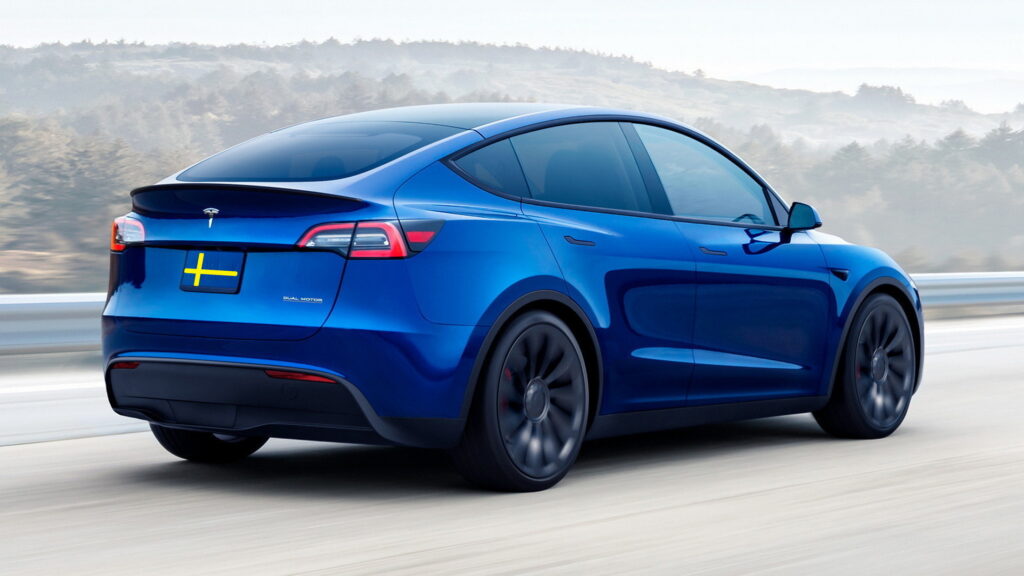  Tesla’s “Insane” Swedish Nightmare: No Mail, No Plates, No Deliveries