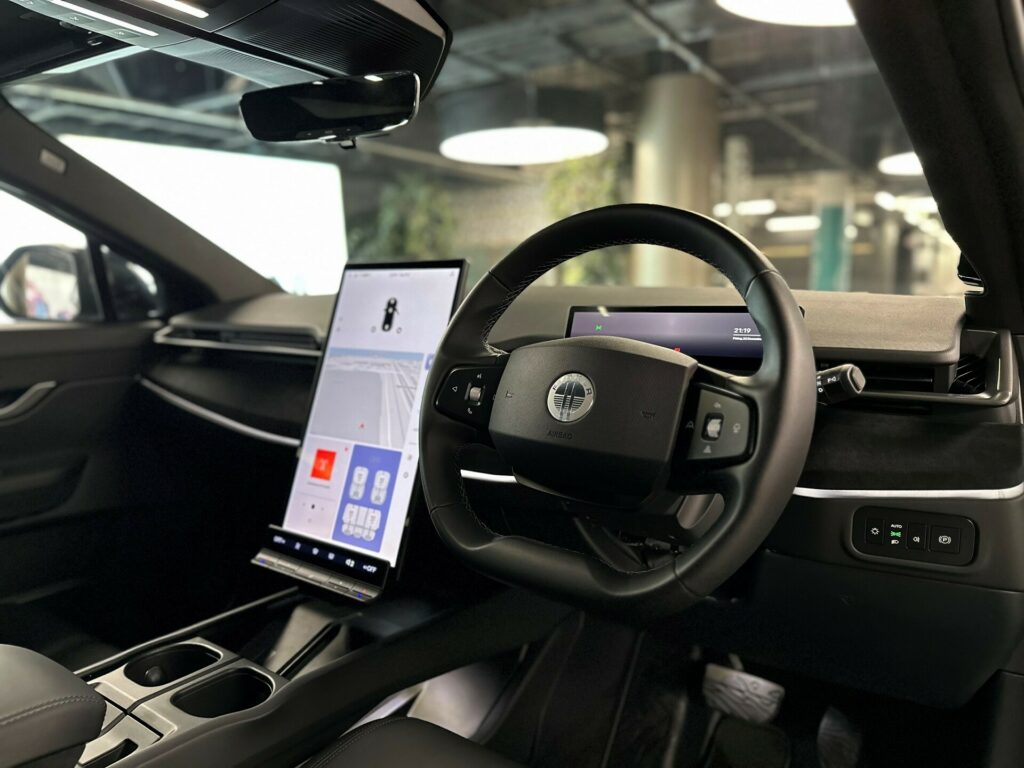  Fisker Begins Deliveries Of Entry-Level Ocean Sport