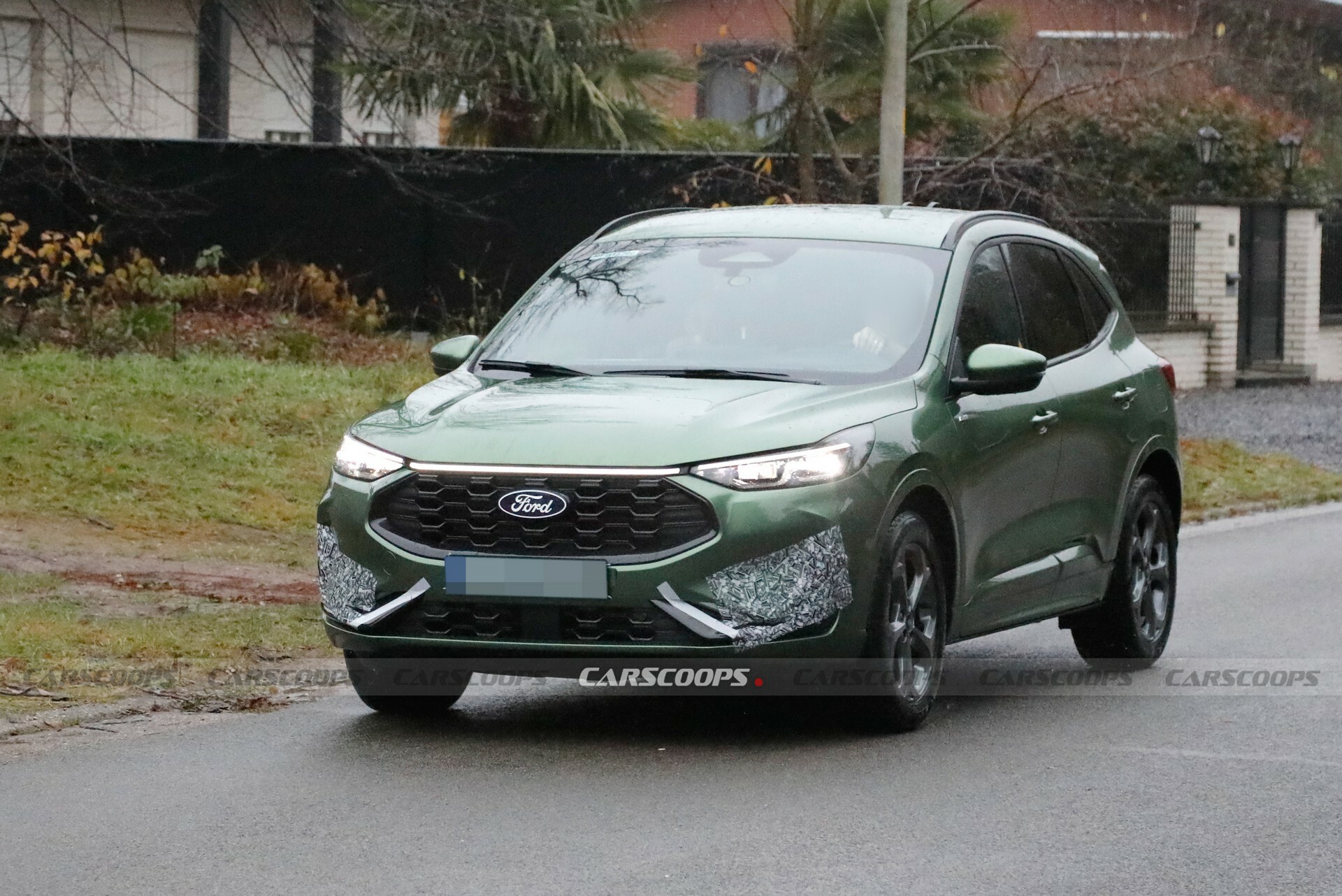 2024 Ford Kuga Facelift Spied And There’s No Escaping The Resemblance