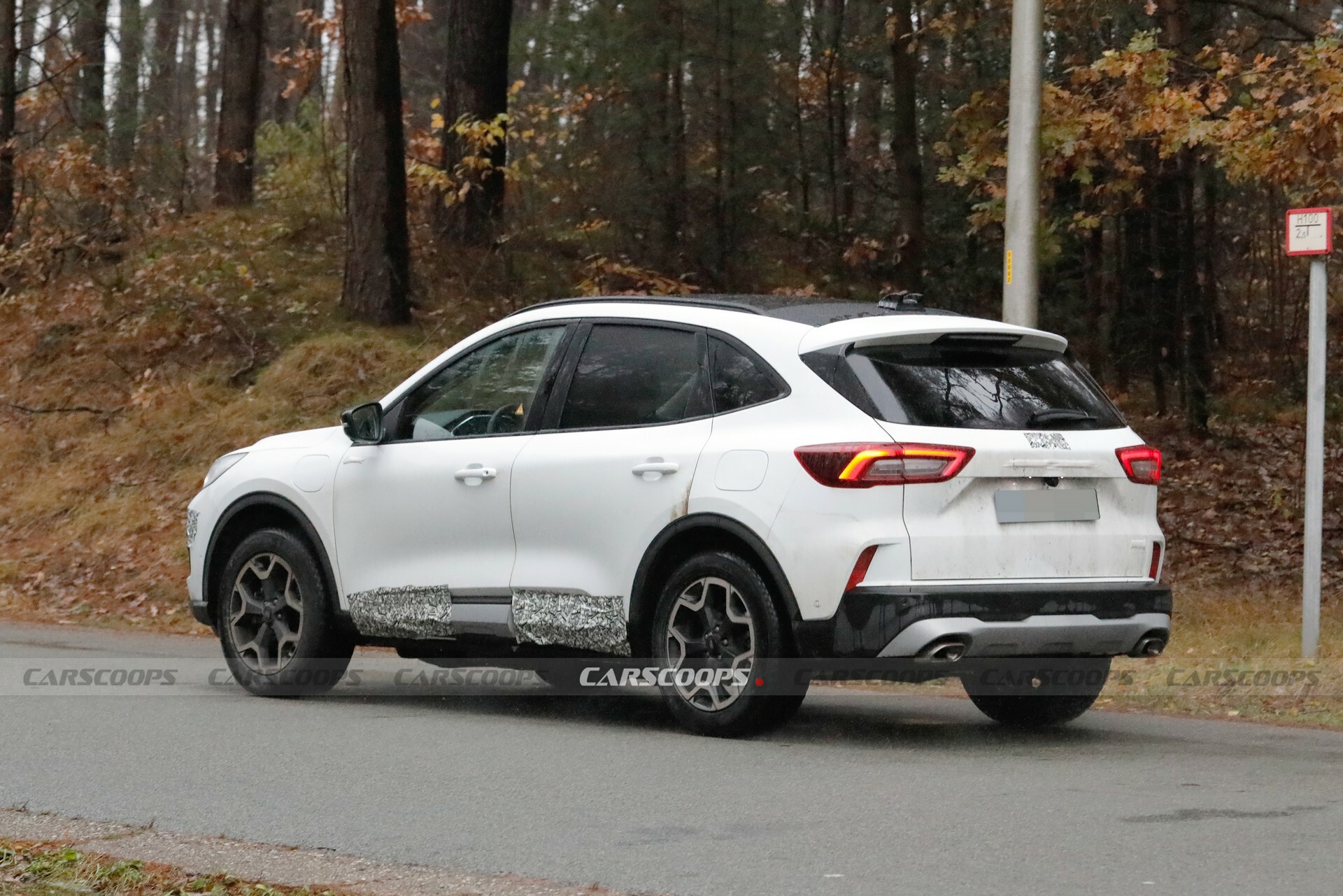 2024 Ford Kuga Facelift Spied And There's No Escaping The Resemblance