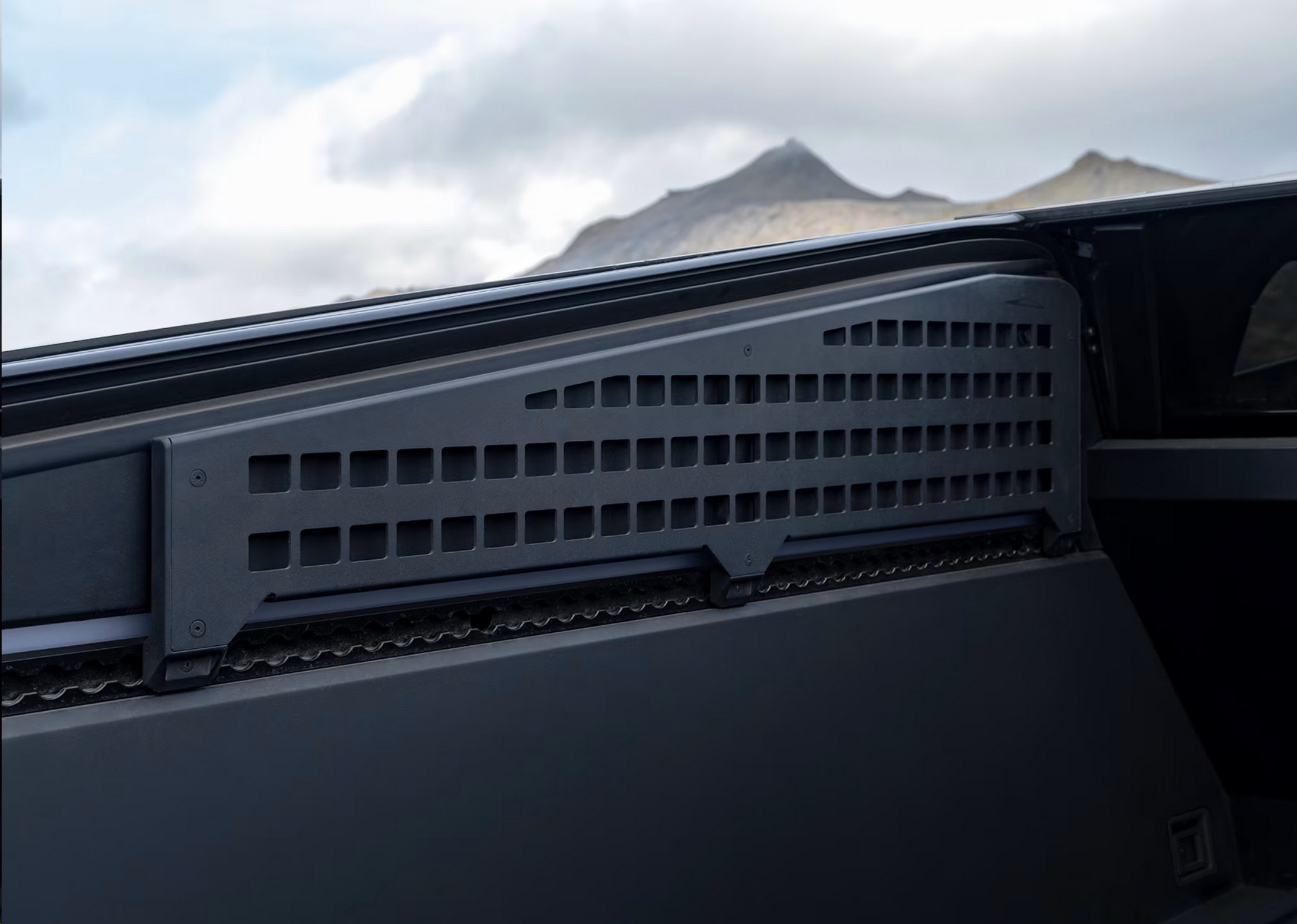 2024 Tesla Cybertruck Accessories 47