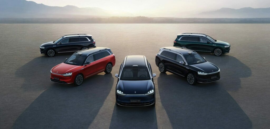  Huawei-Backed Aito M9 SUV Debuts In China With Screens Galore And Cinema Projectors