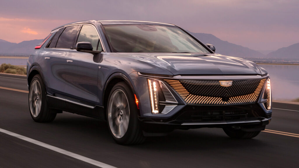  Cadillac Lyriq, Silverado EV, and Hummer EV Have Seats That Could Get Loose