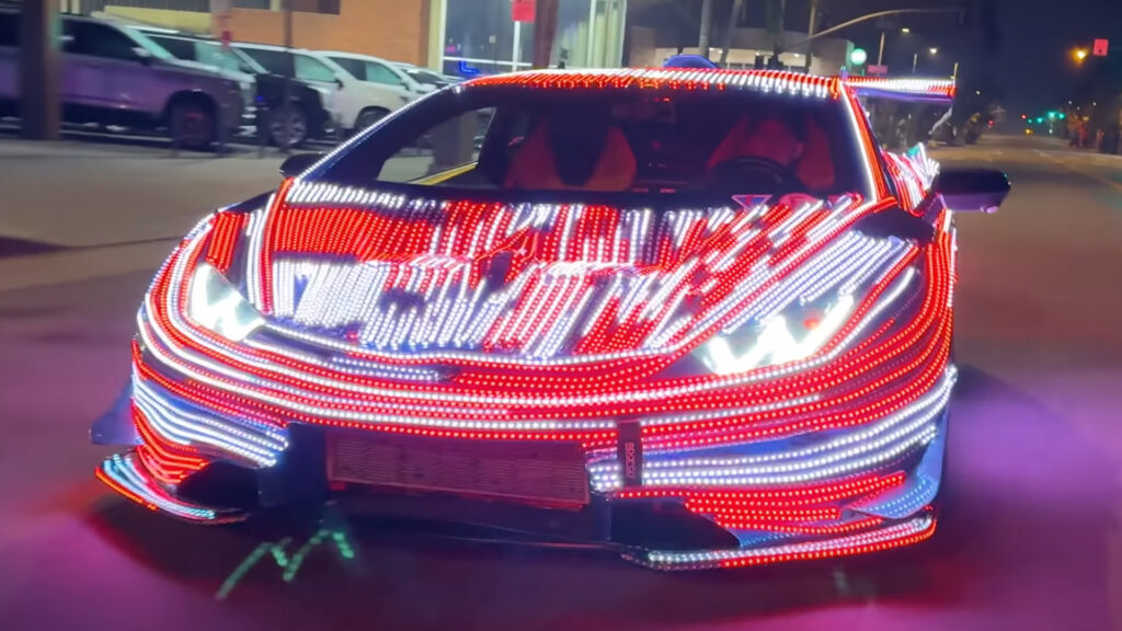 World’s Brightest Lamborghini Huracan Is Wrapped In 30,000 LEDs