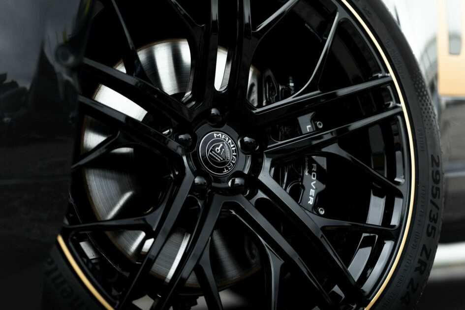Manhart Creates Sinister Black And Gold Range Rover | Carscoops