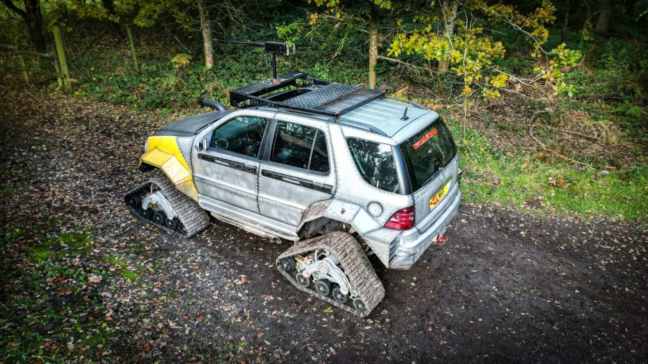 Mercedes-Benz ML 500 - Zombie Apocalypse (18)