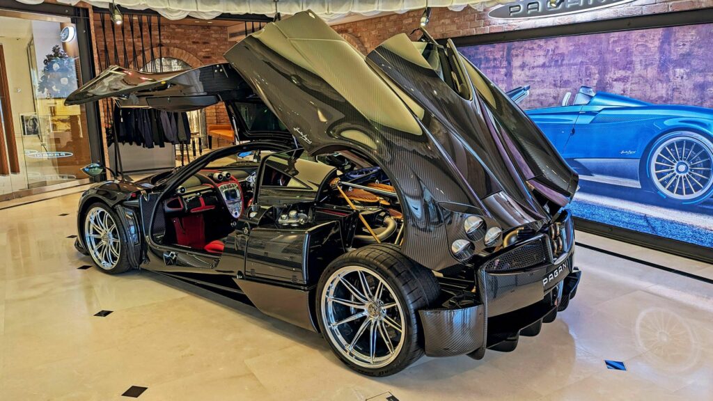 We Check Out A $4 Million Pagani Huayra From Up Close