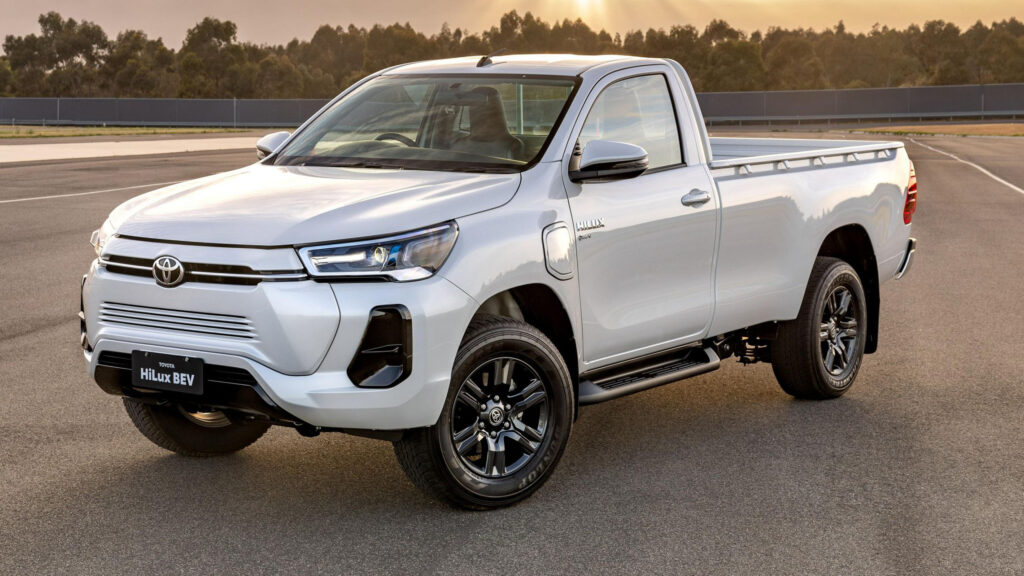  Toyota Still Investigating Electric Hilux But Doesn’t Seem To Be In A Rush