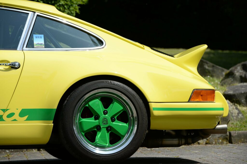  Porsche 964 Converted To A Classic Carrera RS 2.7 Lookalike