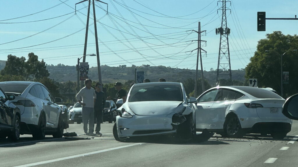  Pretty Sure The White Tesla Is To Blame For This Crash