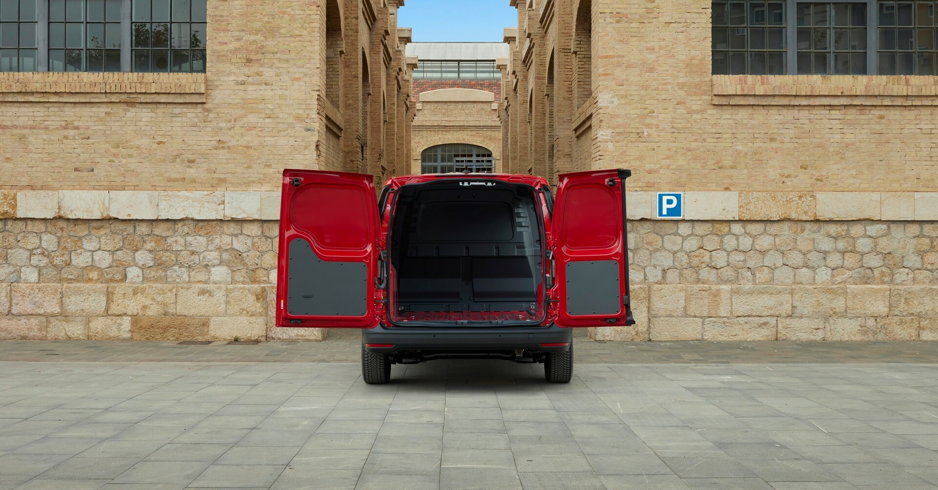 New Ford Transit Connect Offers PHEV Power, AWD, And Trick Rear Seats