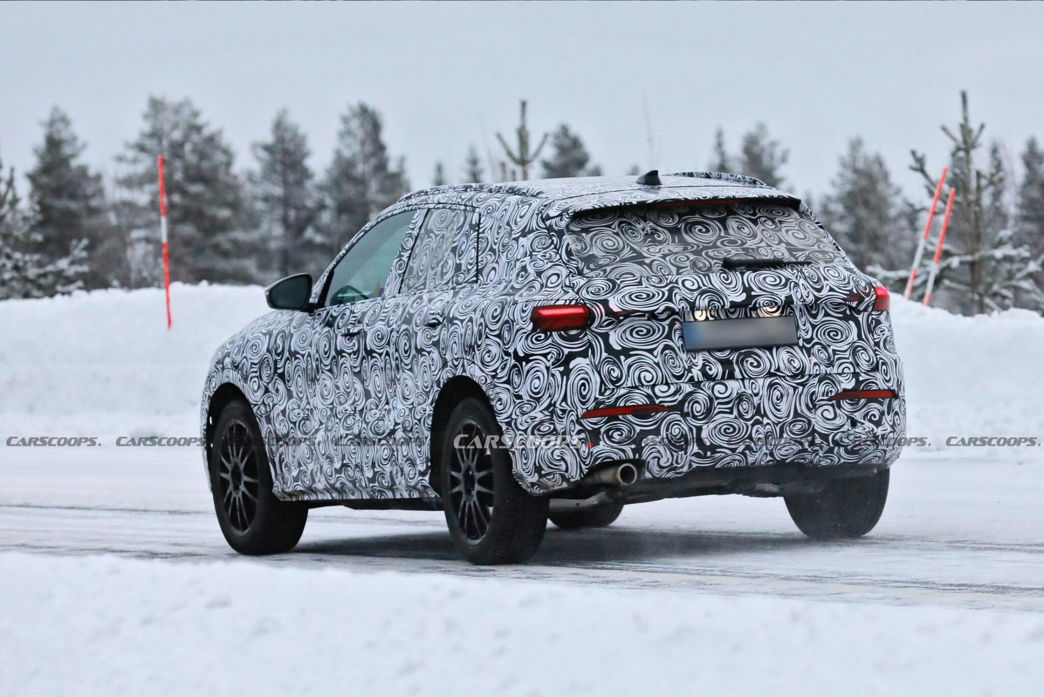 2025 Audi Q5 Shows Off New Grille Pattern In Latest Spy Shots | Carscoops